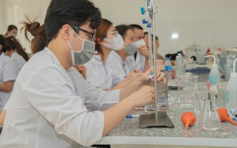 Tổ hợp A00 gồm những môn nào?