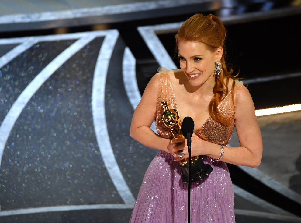 Giải Oscar cho nữ diễn viên chính xuất sắc nhất 