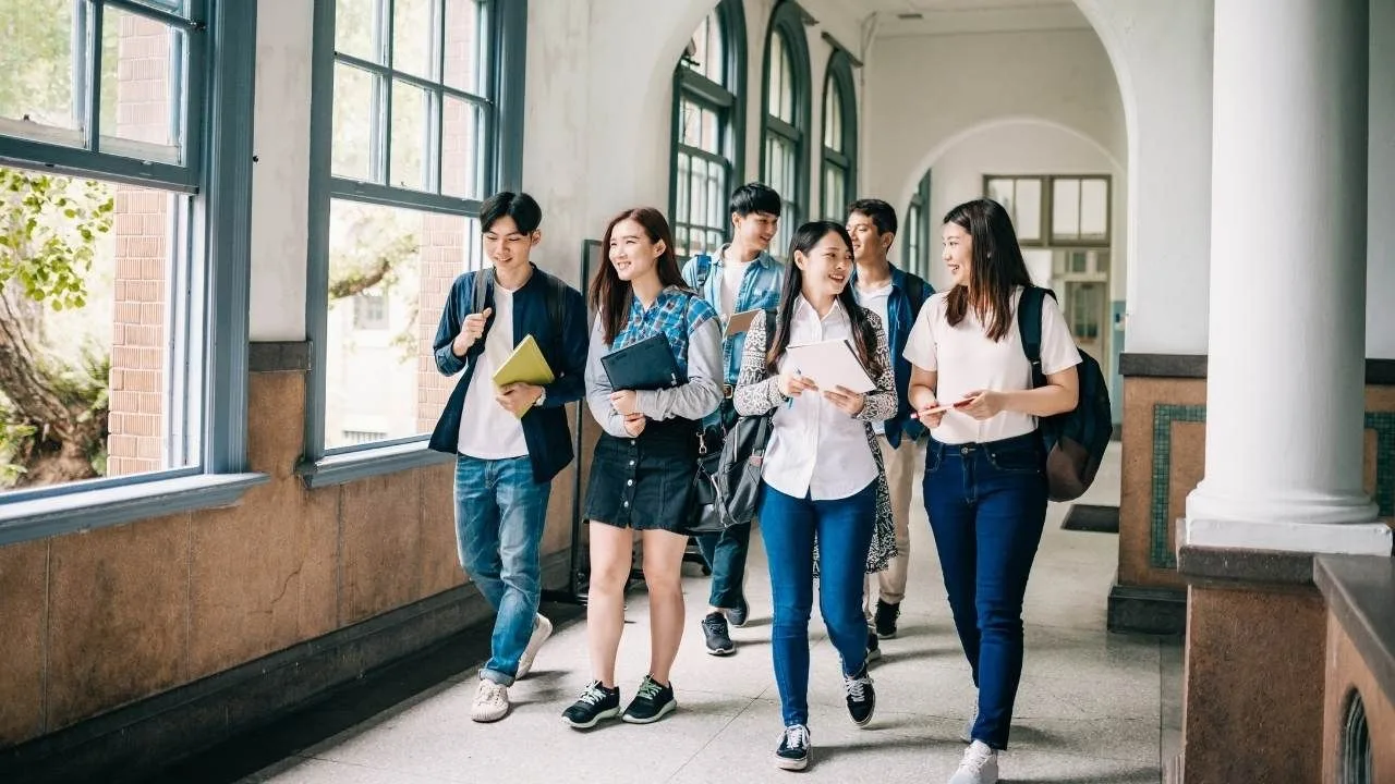 học kinh tế ra làm gì